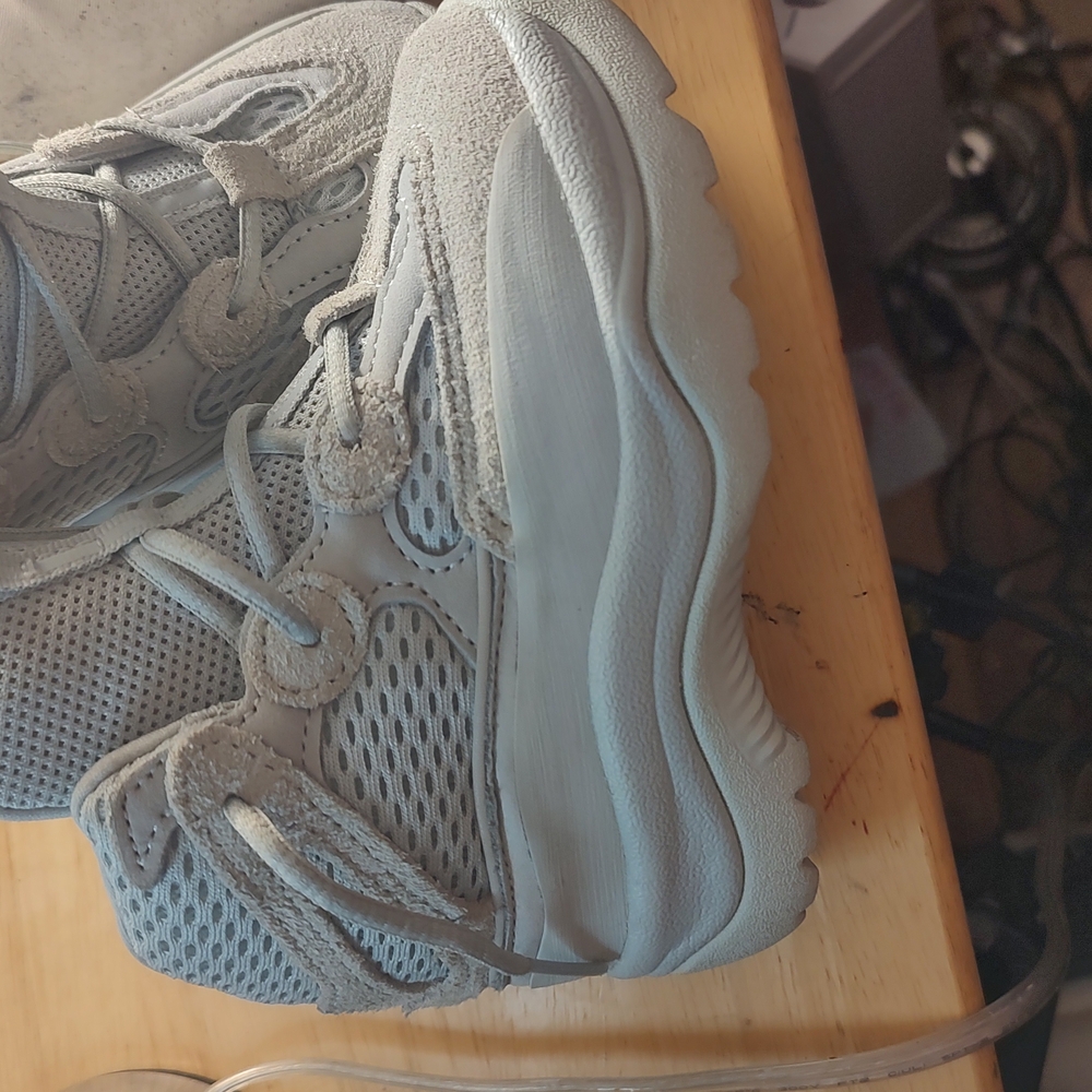 Yeezy Desert Light Gray Salt Boot/shoes Size 7 1/2